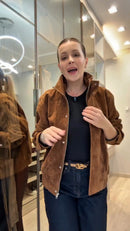 Jaqueta Oversized em Couro com Gola Alta e Barra Ajustada