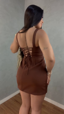 vestido alfaiataria beni
