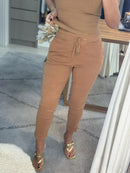 Calça De Sarja Com Cordão